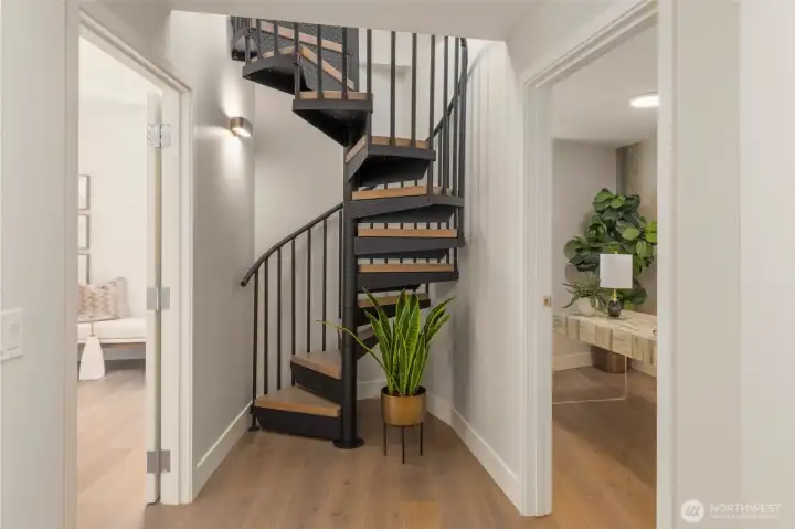 Direct access to private rooftop deck