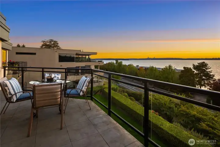 Enjoy Sunset Dinners on the Deck