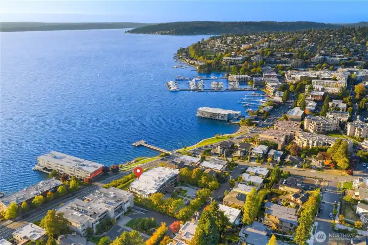 Close Proximity to Downtown Kirkland