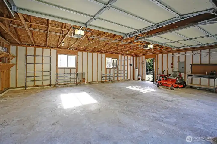 Ready for Projects, Parking, or Storage~