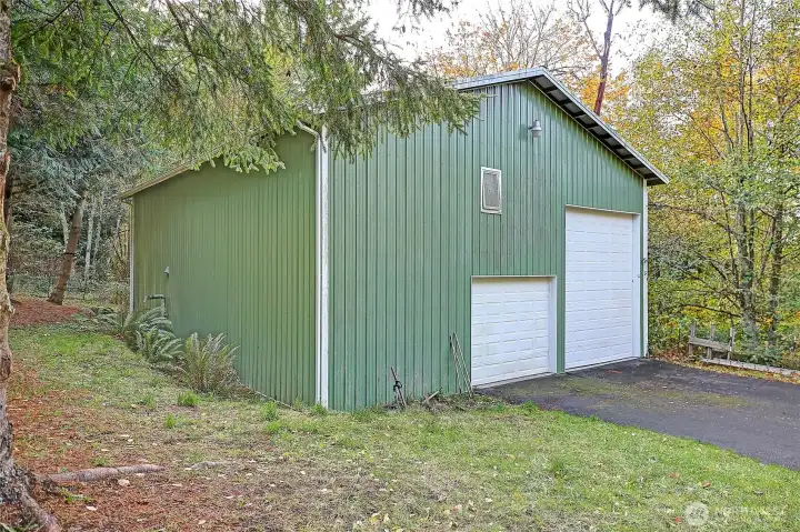 Then Of Course The Main 48'x36' HUGE shop~