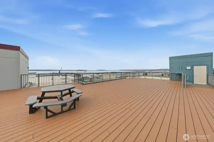 Roof top deck