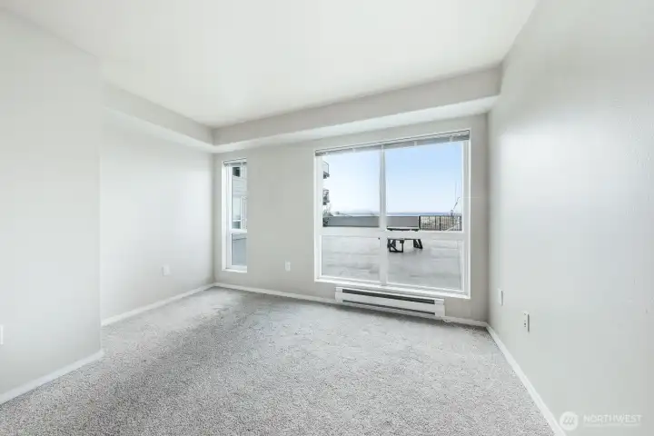 Another photo of the 2nd bedroom