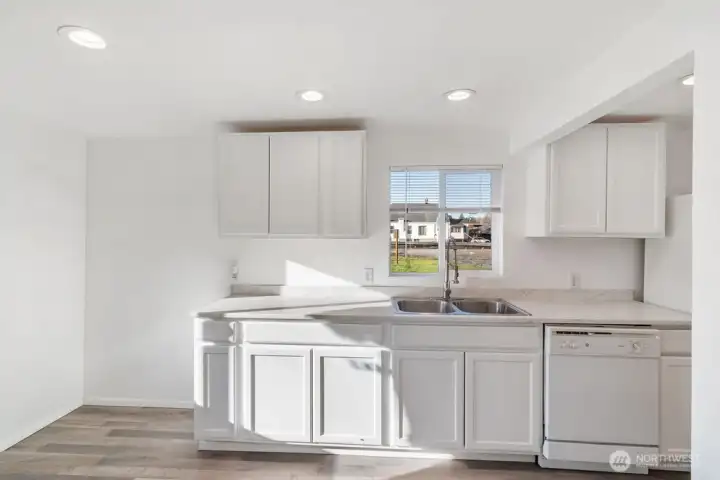 kitchen with eating area