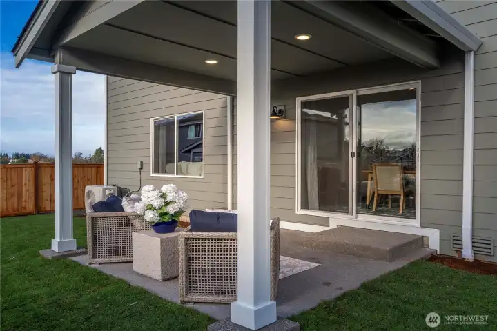 Disclaimer Secondary photos of same floor plan on different lot in different community: Photos are from another Christy, finishes, upgrades, and features may vary.