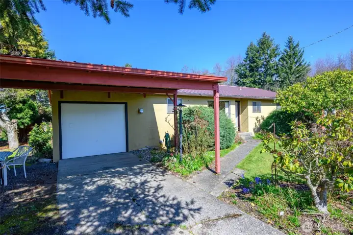 Attached 3-car garage