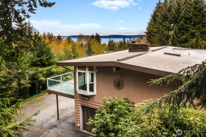 Roof top deck?  Would be an amazing way to soak in all the views