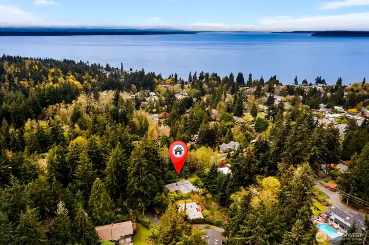 Incredible location, private yet so close to everything Edmonds has to ffer