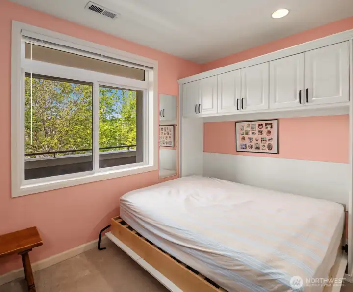 Murphy Bed Stays