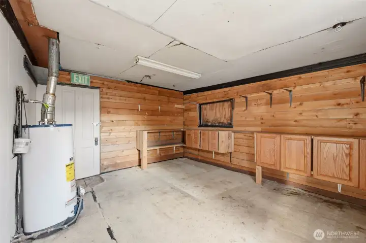 This is the shed which is attached to the home. This is the shed which is attached to the home.