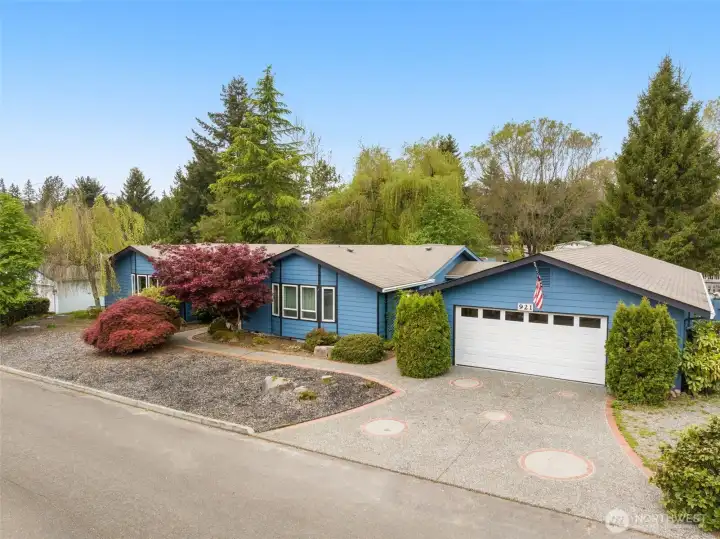 Welcome to this Modular home on 2 lots