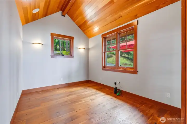 Bonus media room/ office space
