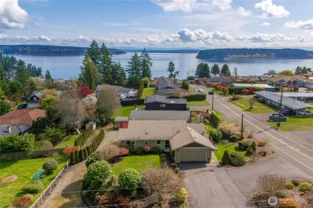 Corner lot with room for an RV and a Boat parking to the left