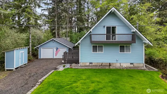 Whether you are looking for a summertime retreat, or are ready to live life by the sea, this beautifully remodeled home is ready for you!