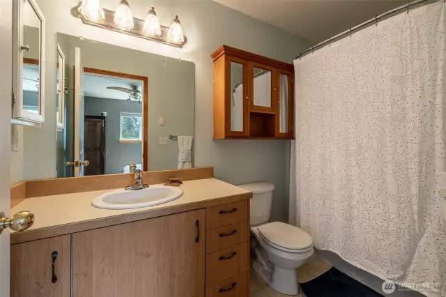 Primary Full Bathroom