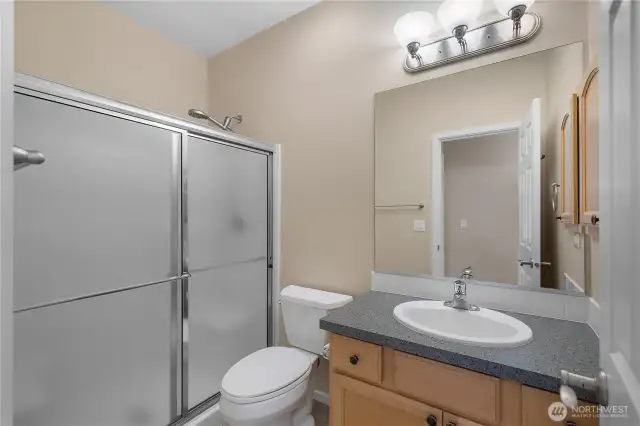 2nd Bathroom