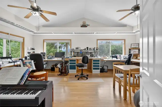 Large upstairs Bedroom/view of MT.