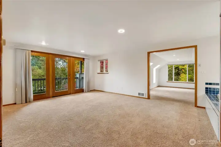 Upper Primary Suite is Secluded and HUGE~