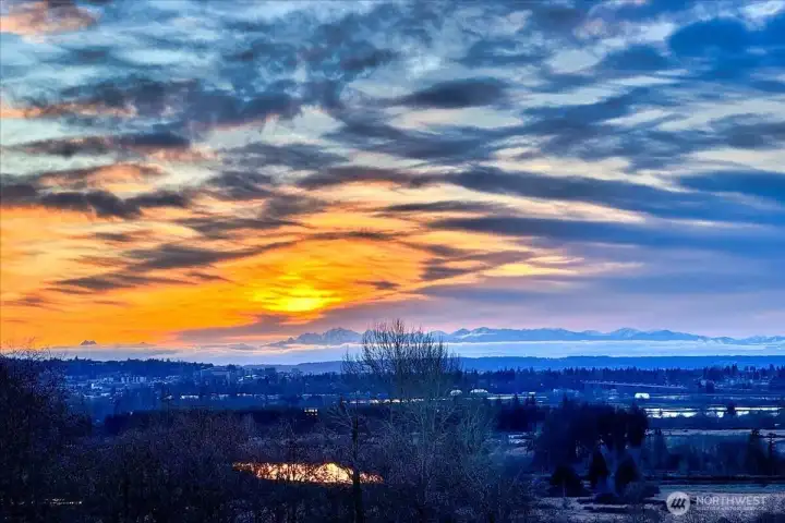 A nightly masterpiece of color and horizon that simply never get old.