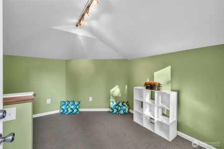 Playroom/Yogaroom/Office or Pool house?