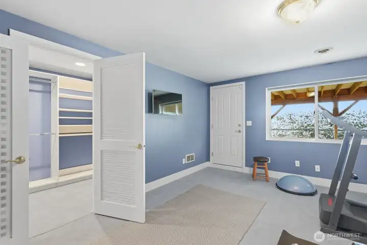 Bedroom 4 walk in closet