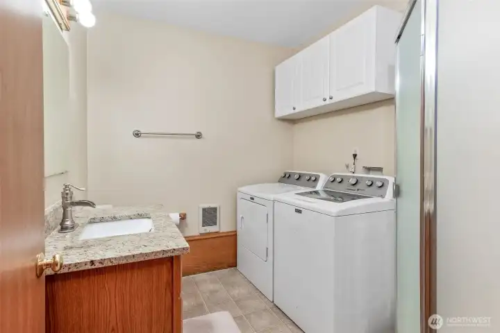 lower level bathroom/wash room