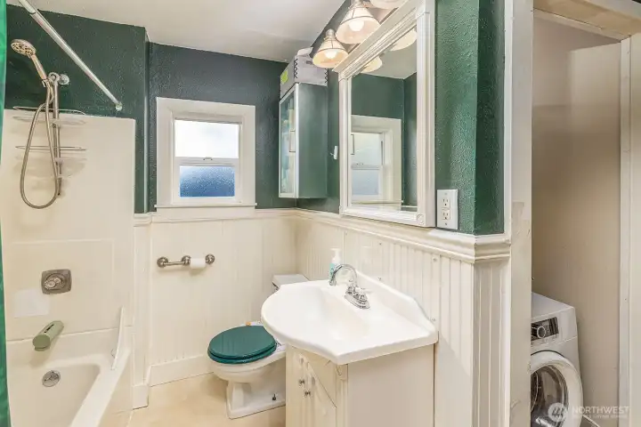 Main Floor, Unit #2