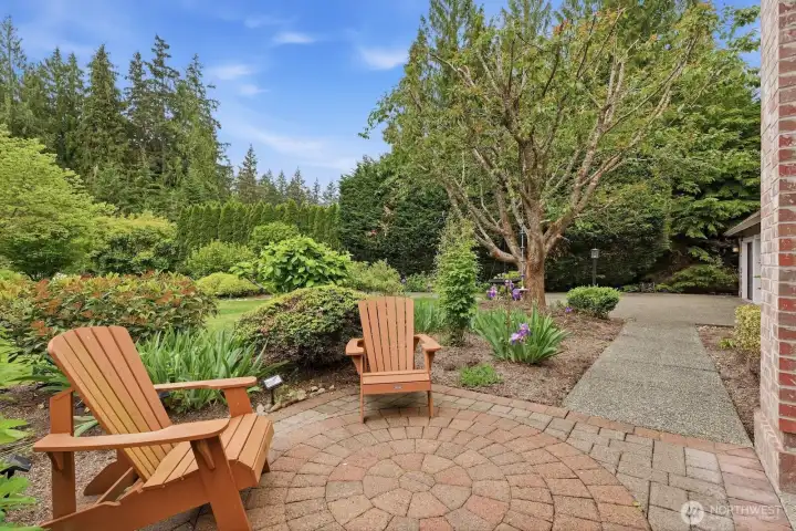 Paver stone front patio. Paver stone front patio.