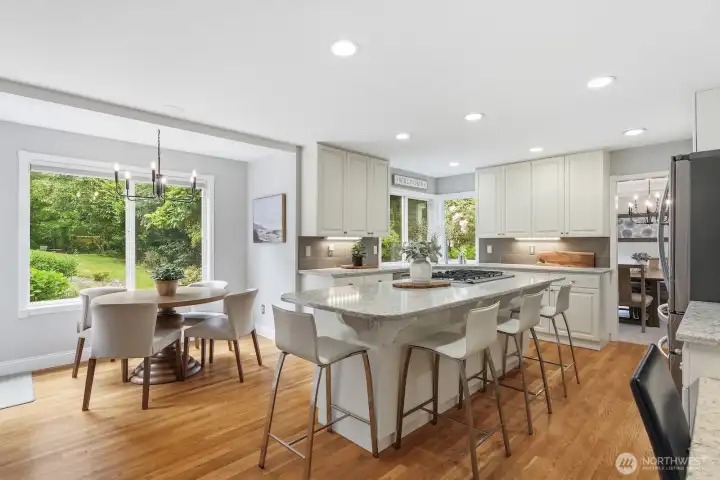 Informal dining with backyard views right in the kitchen. Informal dining with backyard views right in the kitchen.