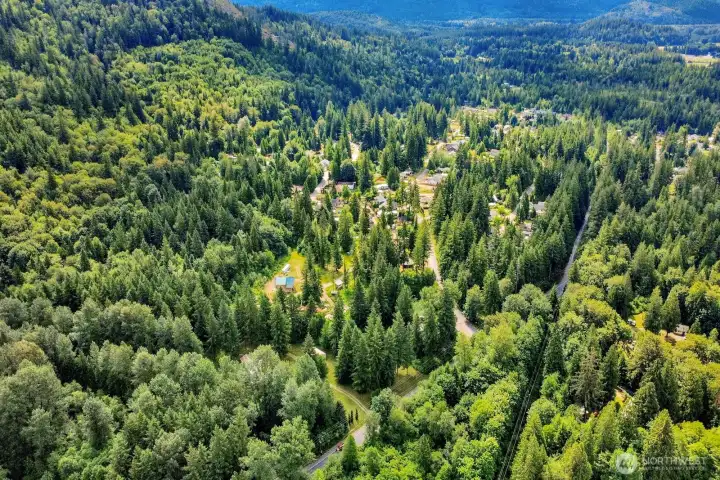 Scenic mountain and valley surroundings showcase the beauty of the Mount Baker recreationcorridor.