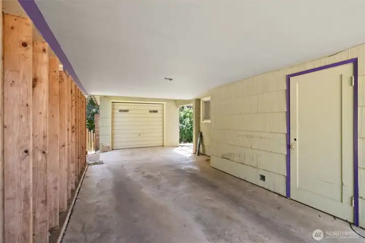Carport.