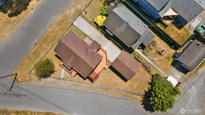 Perfect corner lot with Privacy on 2 sides of your lot!