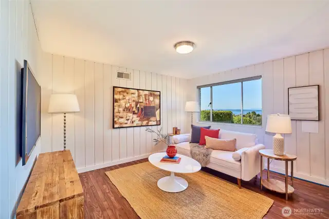 Rec room/TV room.
