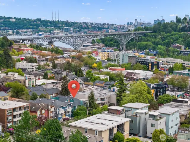 Perfectly situated in the heart of Fremont, you're just a few blocks from the center of the universe!