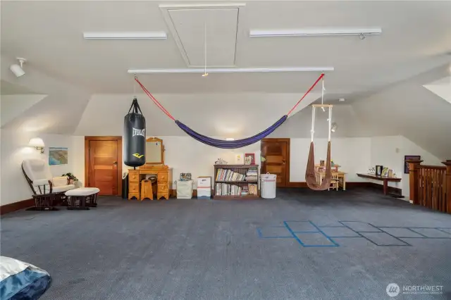 View 3 of 3rd Floor