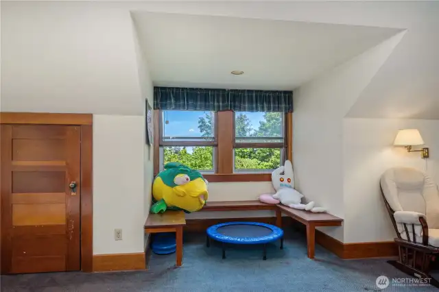 View 4 of 3rd floor