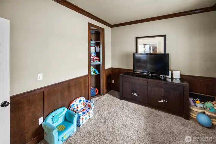 Den on the main