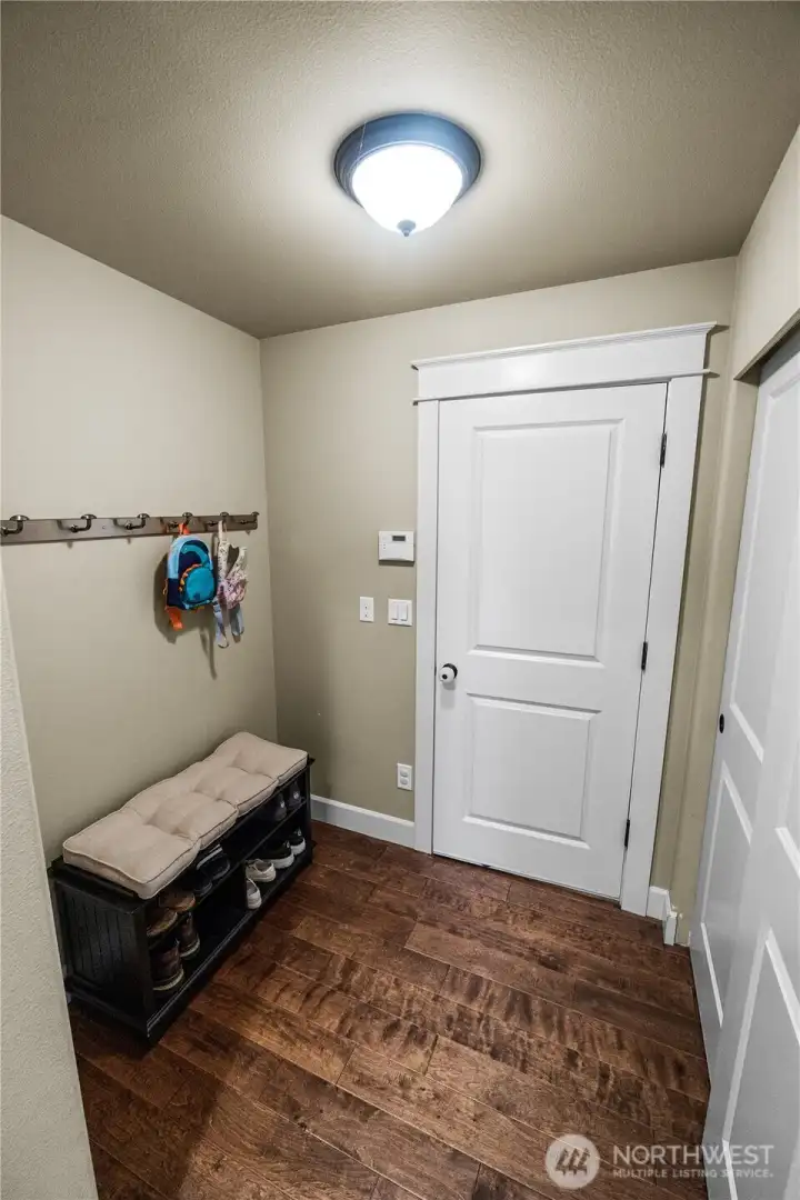 Come see the large garage!