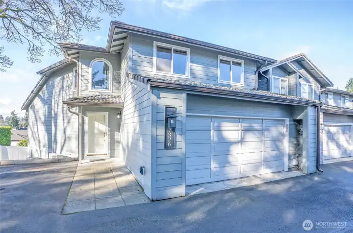 Water’s Edge Condominiums End Unit with Private 2-Car Garage.