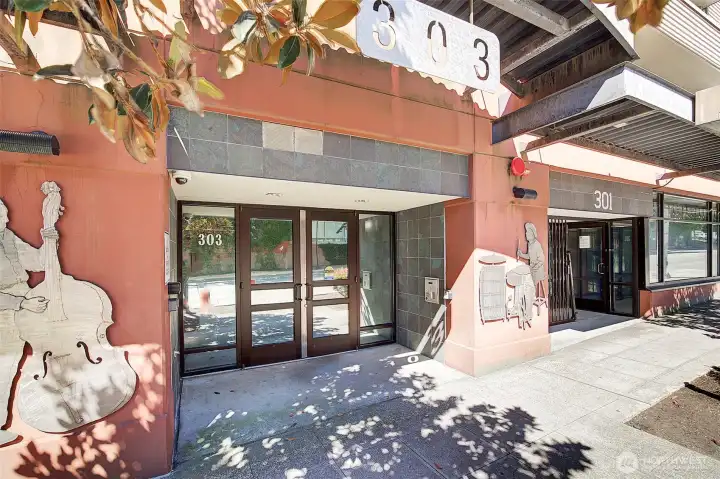 Entrance off of 23rd.