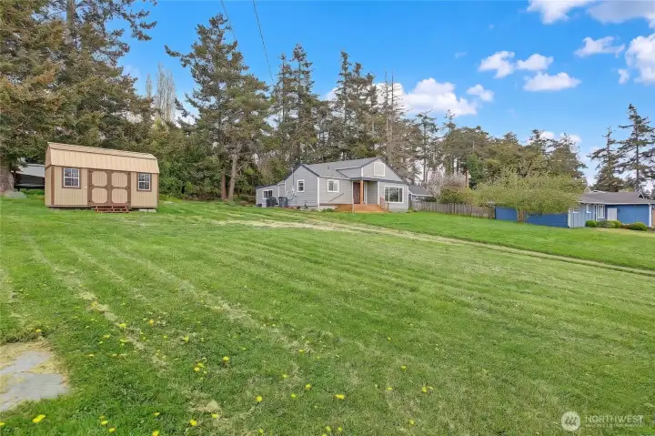 Extra large corner lot with dual access