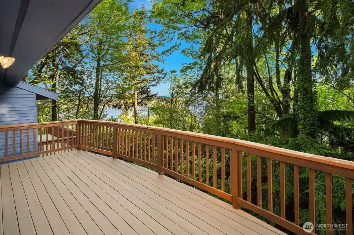side deck off the primary suite