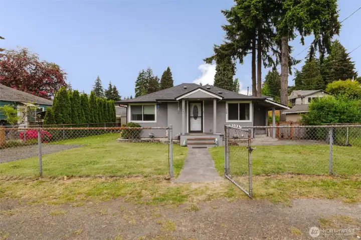 Curb appeal - 100!