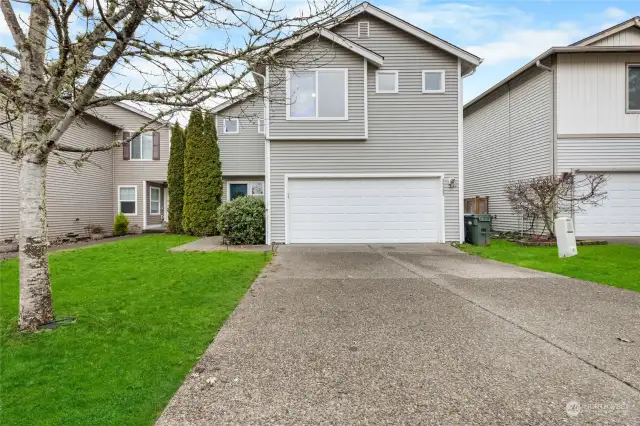 Beautiful home with large driveway and double car garage