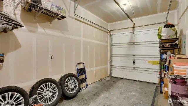 One car garage