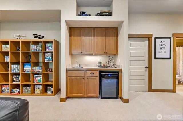 Wet Bar for entertaining