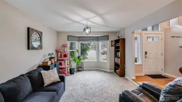 A great space for unwinding, a cozy seating area, or a fun rec spot—conveniently located right by the entrance!