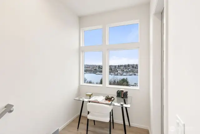 4th Floor Sitting area with access to balcony