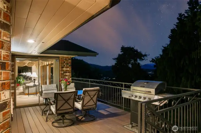 Propane plumbed to bbq deck