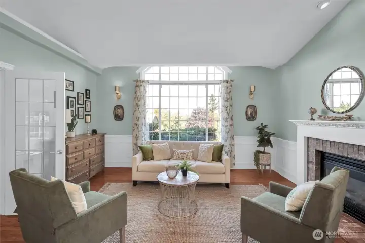 Updated throughout with thoughtful touches in every space.